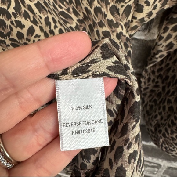 Garnet Hill blouse top shirt Brown leopard print 100% silk - Picture 10 of 12